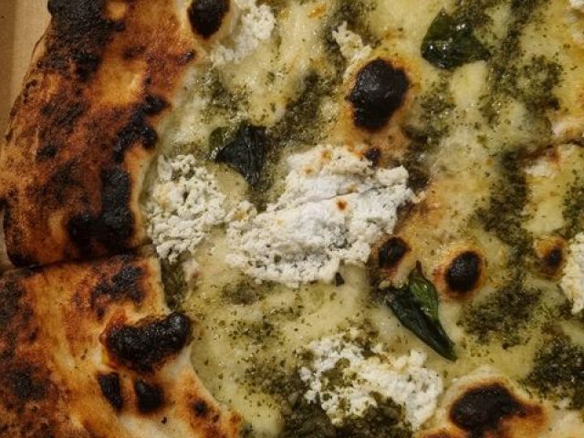 two-tozzers-pizza (27)-kireth-ai